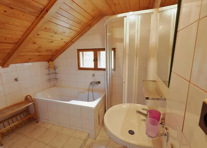 Aparthotel Chata Anna Potucnik *